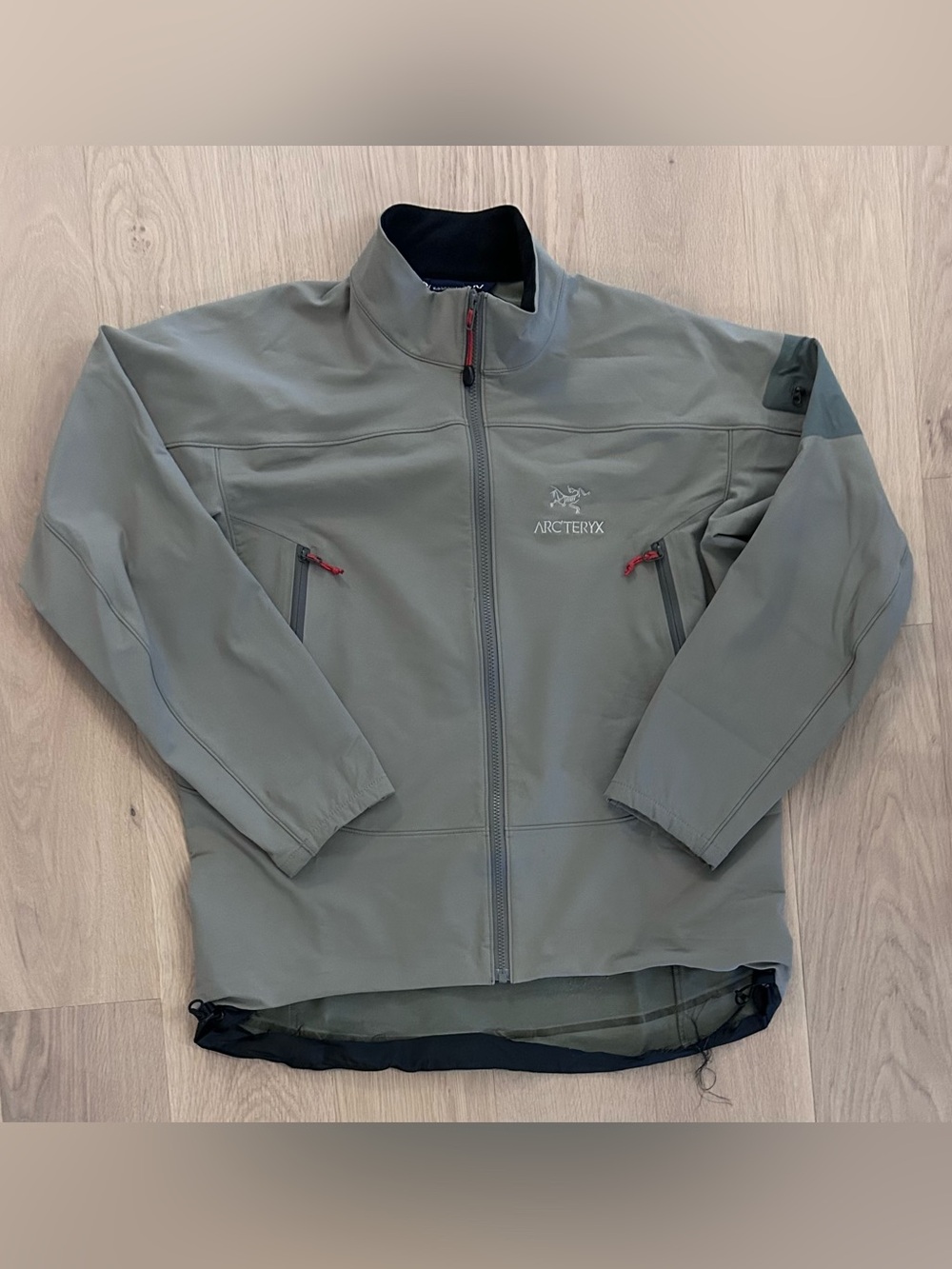 Arc’teryx Gamma LT Full Zip Softshell Jacket *READ